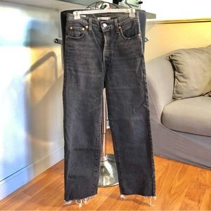Levi’s Ribcage Straight Ankle Women’s Jeans, Worn in Black, Size 26